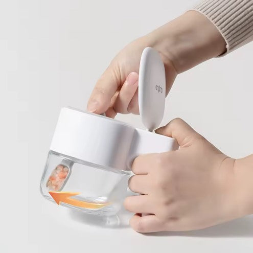 طقم 4 عبوات توابل زجاجية أنيقة بغطاء محكم